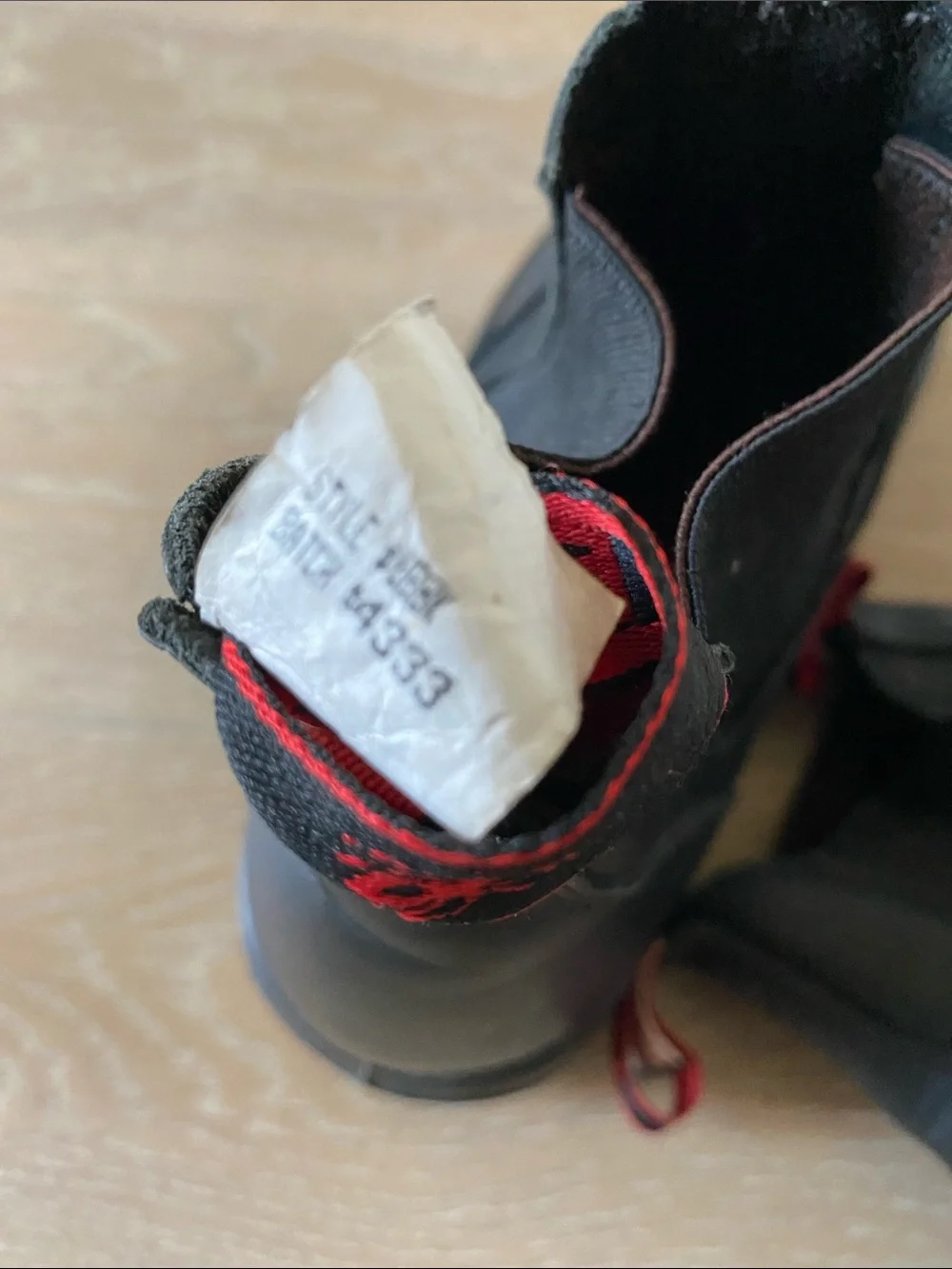 Redback Bobcat black leather ankle Chelsea boots men us size 9.5 us 8.5